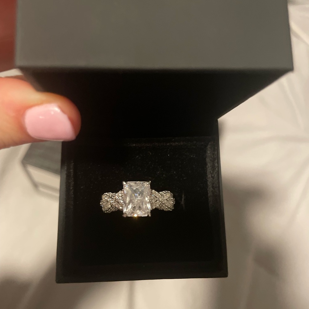 Sterling silver ring size 6 - Picture 2 of 15